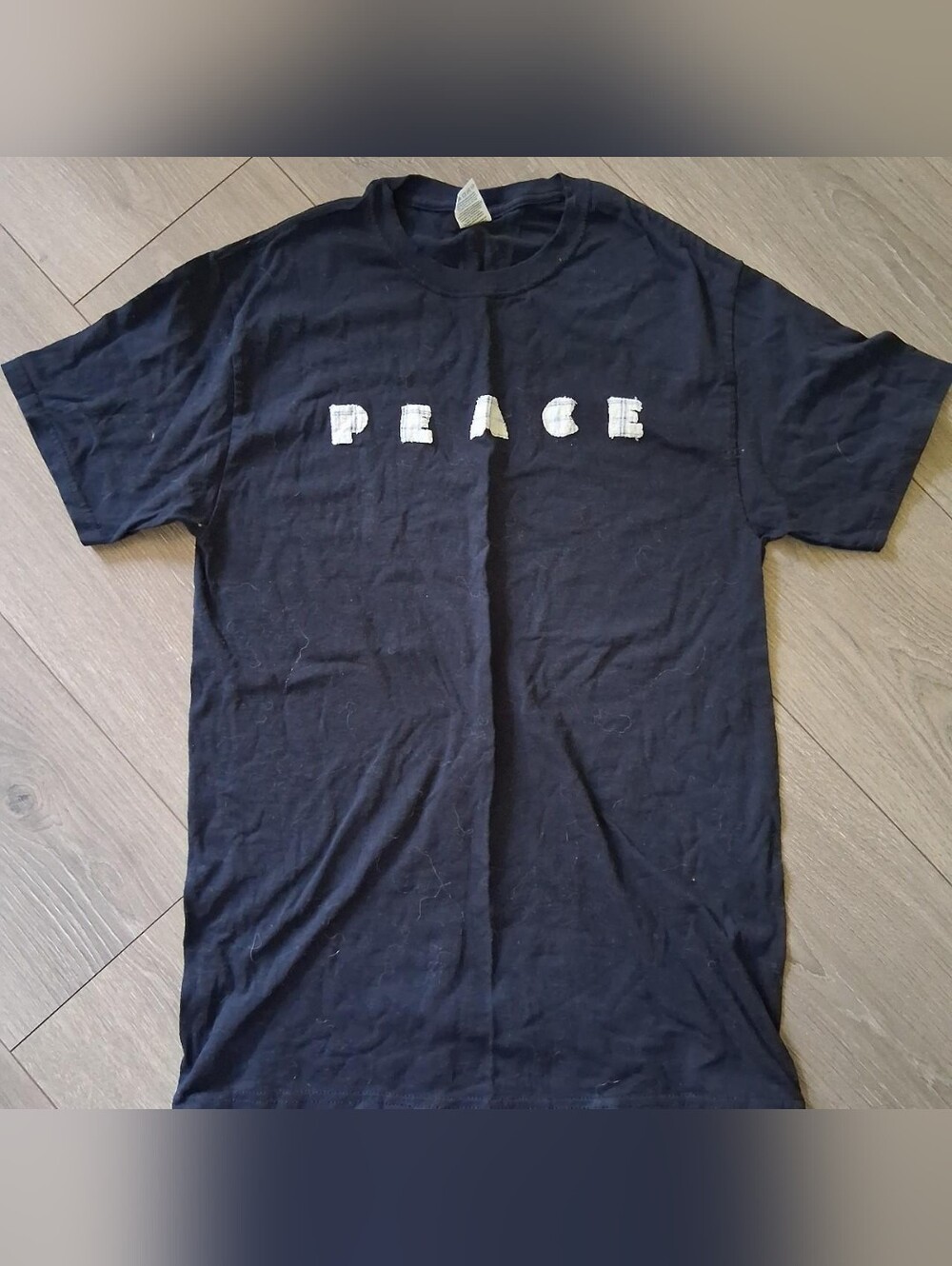 Fruit of the Loom black "Peace" short sleeve graphic tee